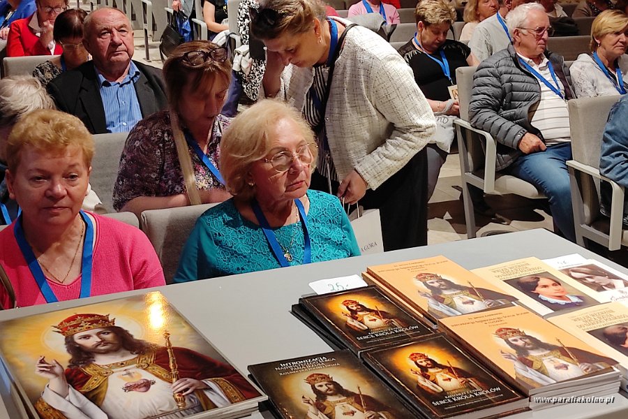 098 Konferencje w Sali Papieskiej.jpg